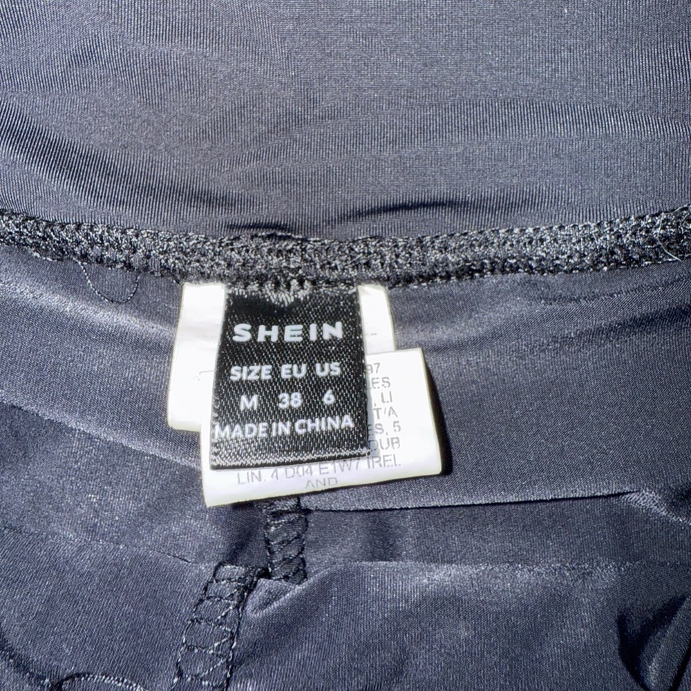 Flowy Shorts! - Picture 2 of 4